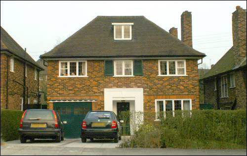 14 Greenhalgh Walk
